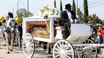 George Floyd, Houston’da son yolculuğuna uğurlandı