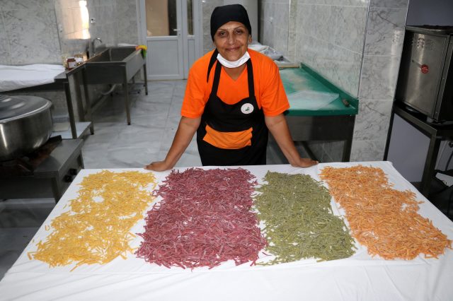 GİRİŞİMCİ KADINLARI KOOPERATİF AYAKTA DURUYORLAR