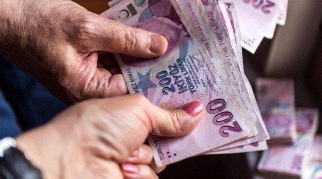 Yaklaşık 12 milyon emekliye Kurban Bayramı ikramiyesi yatmaya başlayacak