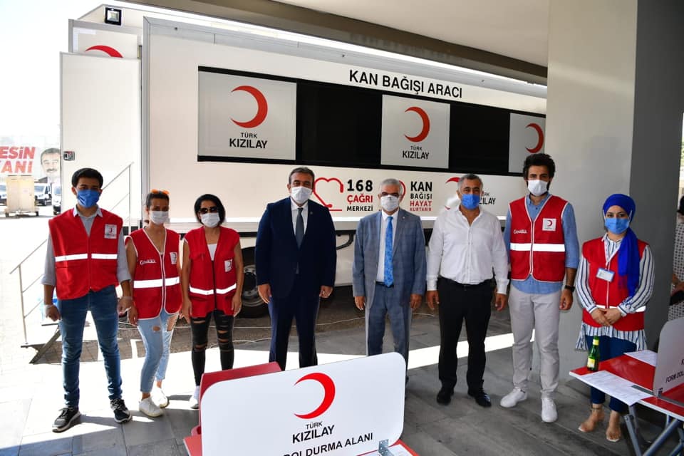 Başkan Soner Çetin kan bağışında bulundu