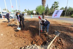 11/11’DE AOSB’DE 1111 FİDAN TOPRAKLA BULUŞTU