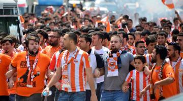 Taraftarlar Adanaspor’un yok olacağından endişeli!