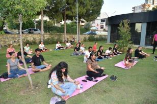 ÇUKUROVALILAR YOGA VE ZUMBA KURSLARINI SEVDİ