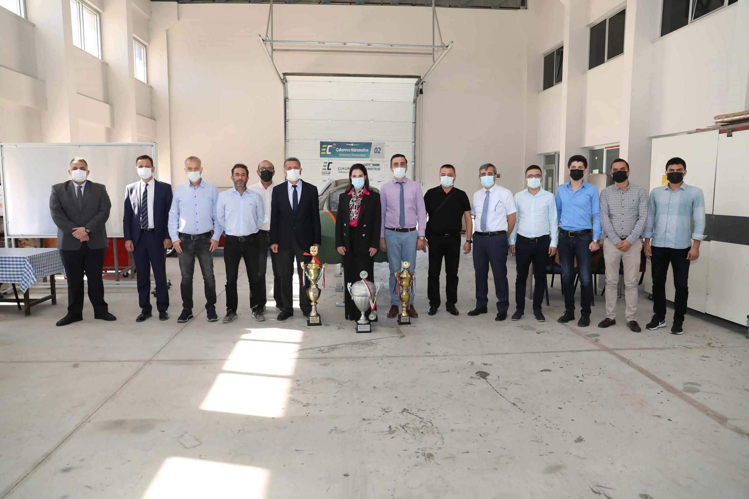 Rektör Prof. Dr. Tuncel Otomotiv Mühendisliği Bölümü’nde İncelemelerde Bulundu