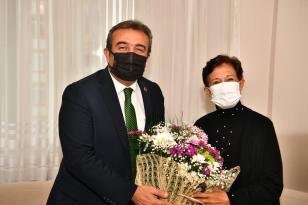 Başkan Soner Çetin’den öğretmenlerine vefa