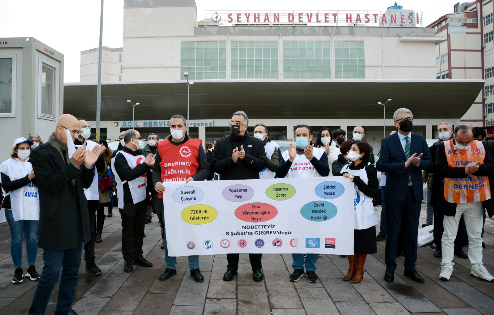 Uzm. Dr. Menteş: Hekim ve sağlık çalışanlarına sahip çıkılmalı