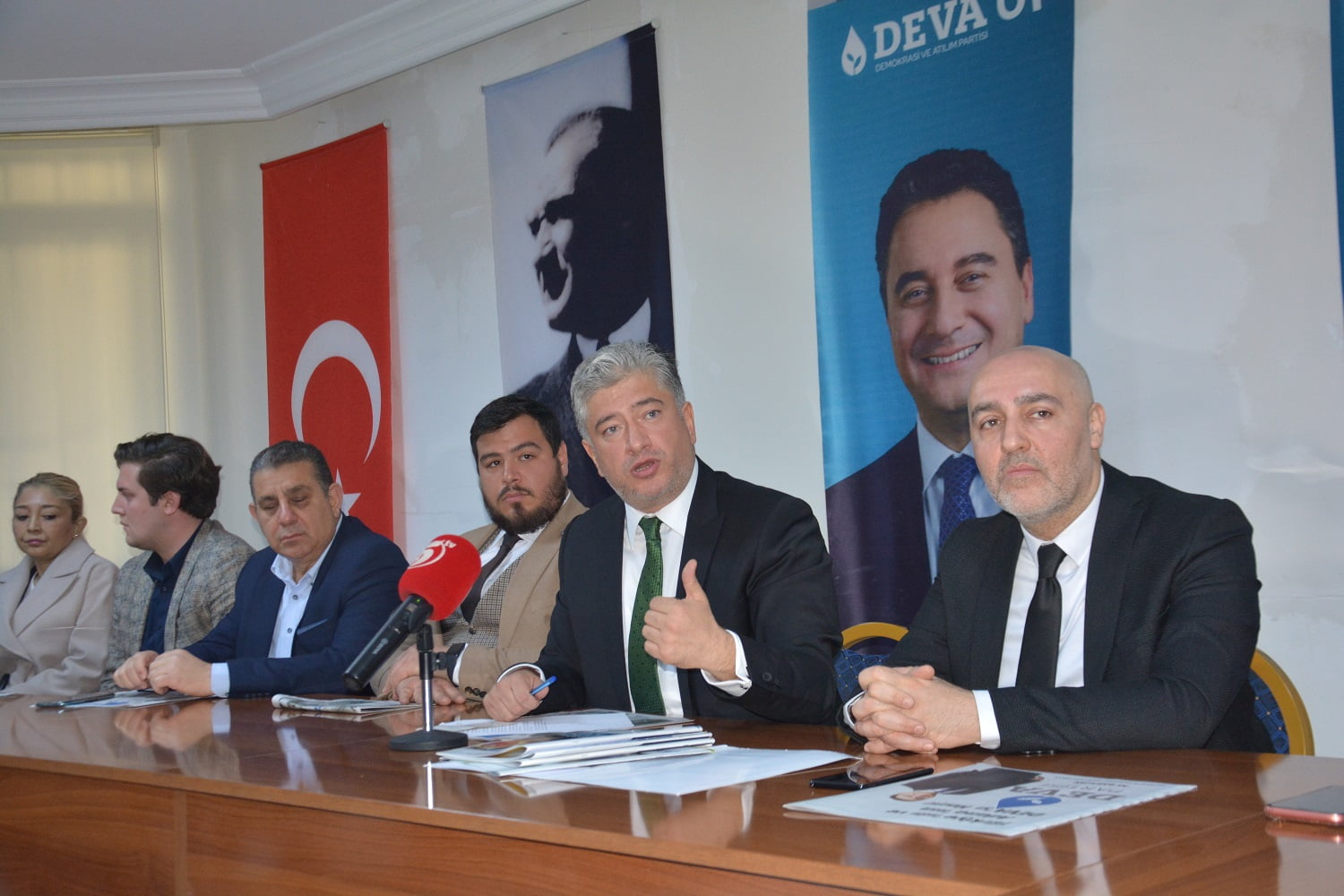 “İktidara alternatif olamayan bir muhalefet olduğu için Deva Partisi kuruldu.”