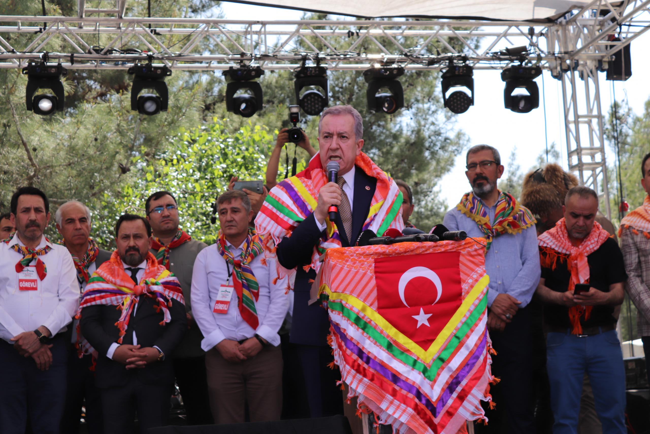 “İP’e verilen her oy, Sorosçulara, FETÖ’cülere, PKK’lılara, terör örgütlerine gitmektedir”