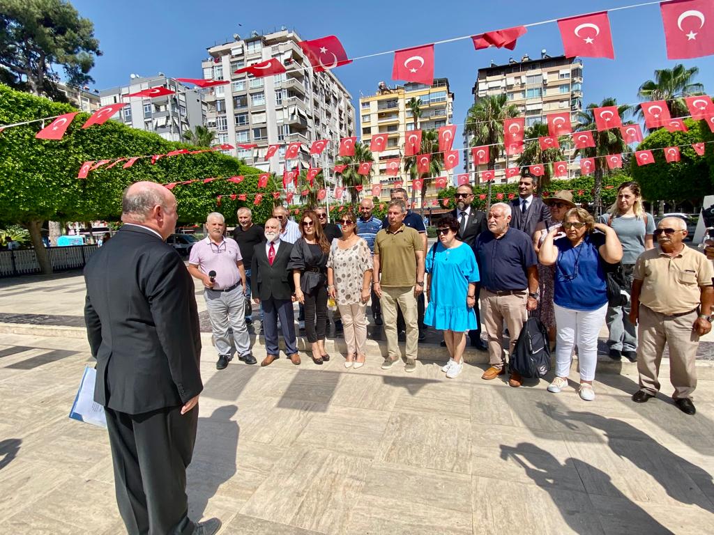 ÇGC’den Atatürk Anıtı’na çelenk