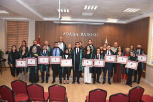 Adana Barosunda 15 avukat mesleğe adım attı