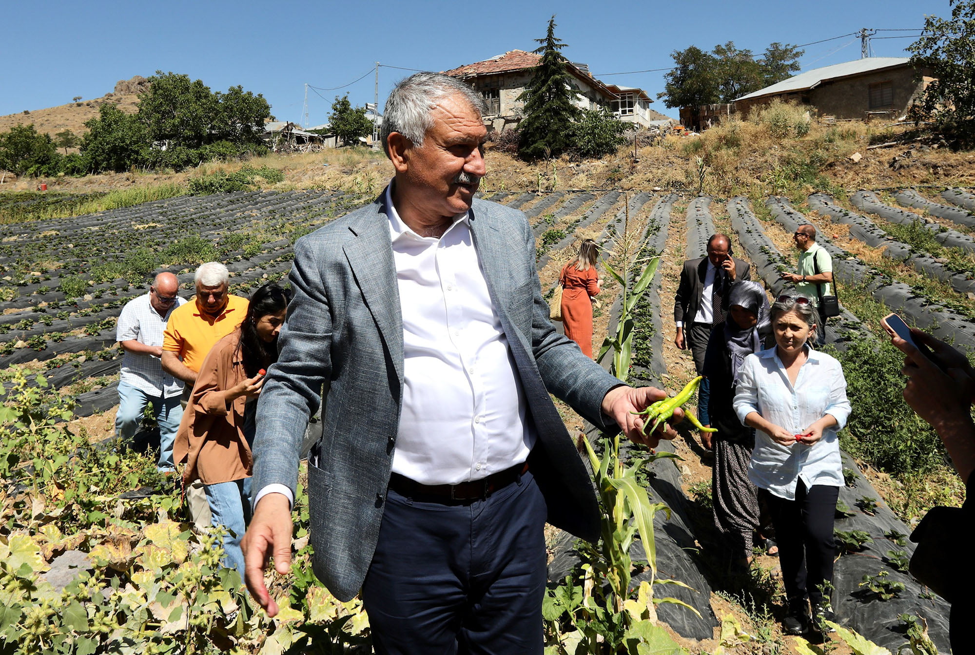 Pozantı Zeydan Karalar’la değişiyor, dönüşüyor