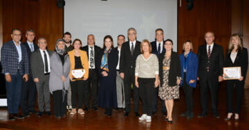 Dr. Dt. Y. İzzettin Çamurdan Bilim Ödülleri Sahiplerini Buldu