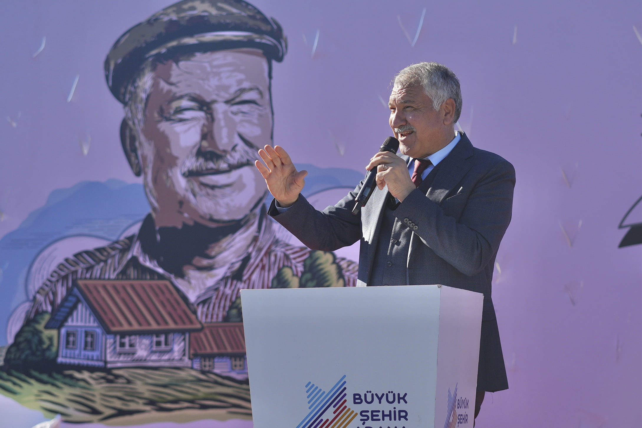 Başkan Zeydan Karalar’ın üreticiye desteği artarak sürüyor…