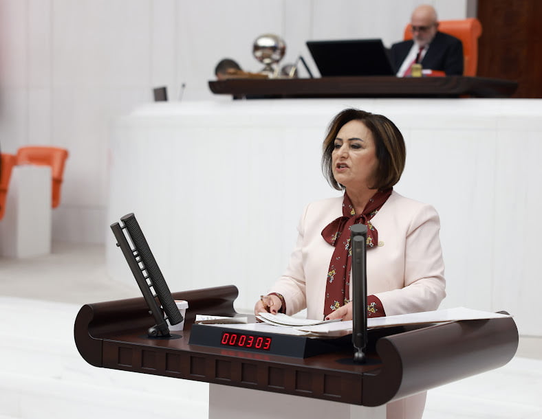 ÇOK ÇOK ÜZGÜNÜZ