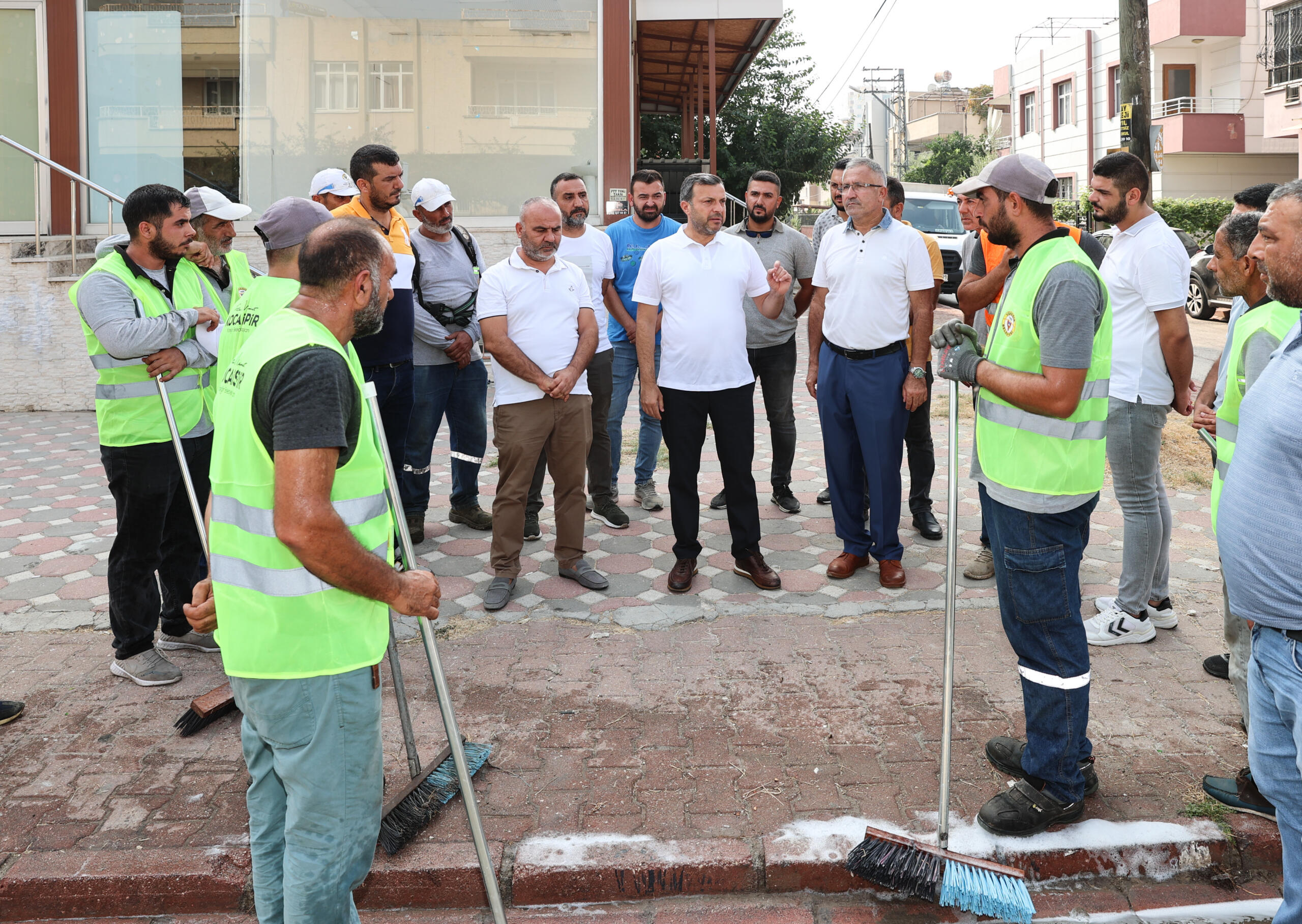 YÜREĞİR’DE DİP KÖŞE GENEL TEMİZLİK