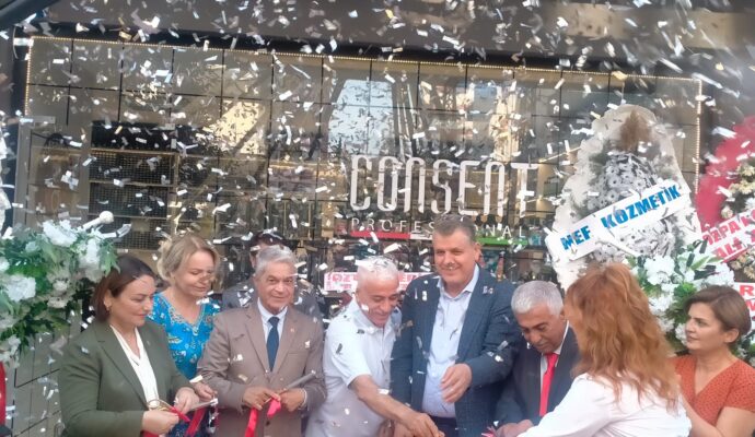 Conset Naıls’a görkemli açılış