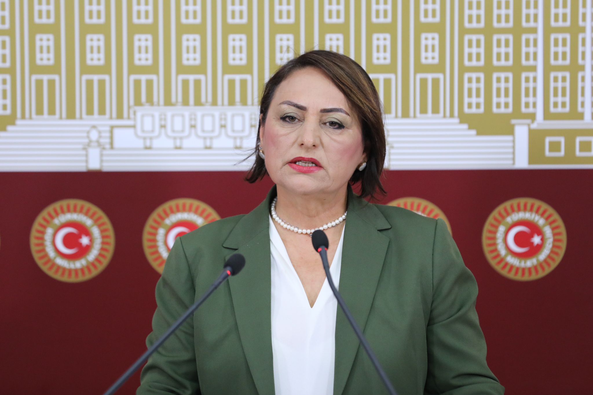 “Vatandaş, zalim uygulamalar karşısında ezim ezim eziliyor”