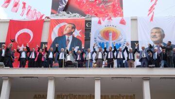 Başkan Zeydan Karalar, “Yeni dönemde emek de hizmet de çoğalacak.”