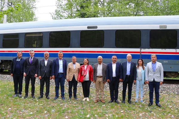 Turizm Treni İlk Seferini Pozantı’ya Yaptı