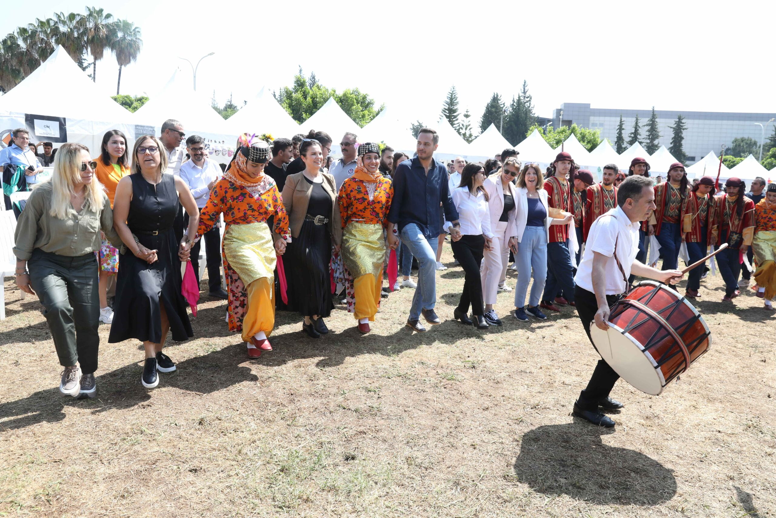 Çukurova Üniversitesi 29. Bahar Şenliği Büyük Coşkuyla Yapıldı