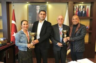 Şampiyonlardan Başkan Kozay’a teşekkür ziyareti