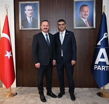 Referanduma Mecbursunuz
