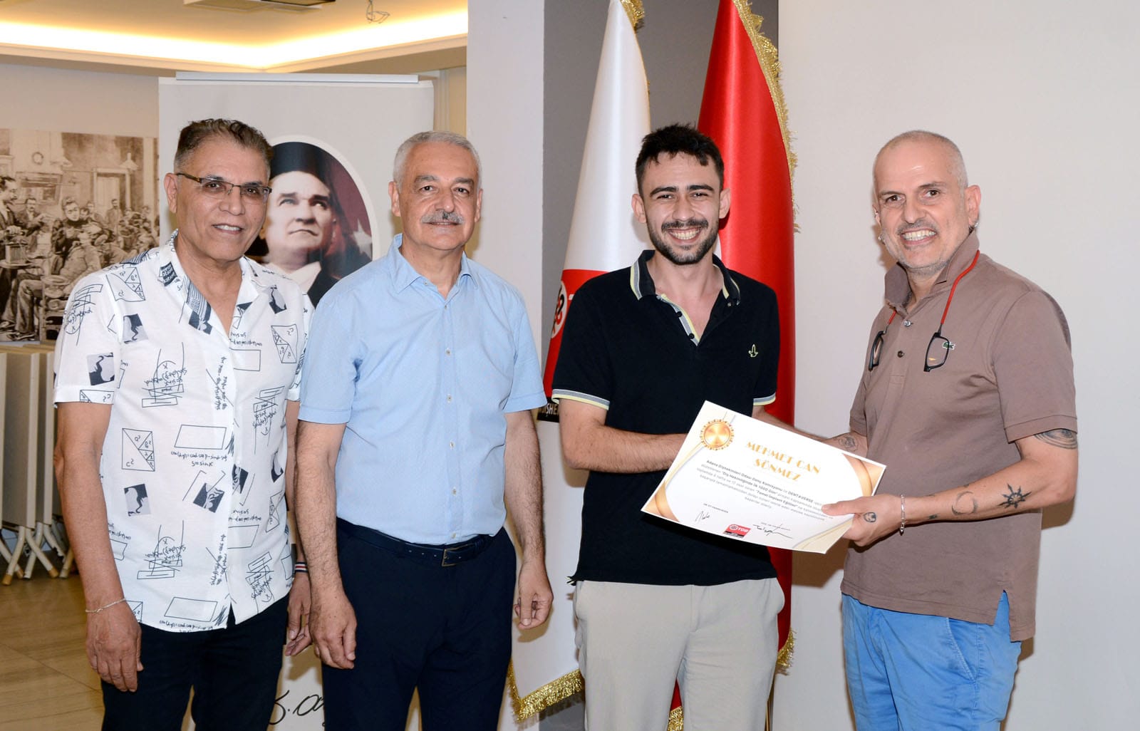 DİŞ İMPLANTI: ESTETİK VE PSİKOLOJİK ETKİYE KATKI SUNAR