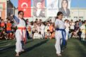 SEYHAN’DA BİNLERCE ÇOCUK SPOR İLE BULUŞUYOR