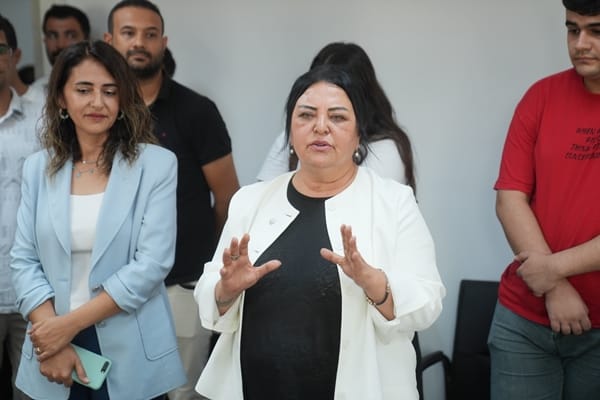 Üniversite Hayallerine Kavuşan Seyhanlı Gençler, Başkan Vekili Akkan’la Buluştu