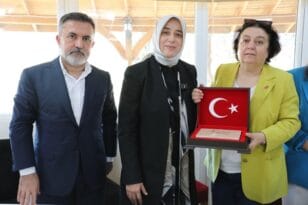 Zengin: “Adana hak ettiği değeri görmüyor”