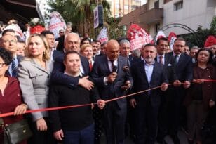 MHP Çukurova İlçe Başkanlığı’nın yeni teşkilat binasının açılış töreni muhteşem bir ilgiye sahne oldu.