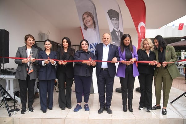 SEYHAN BELEDİYESİ “KADIN DAYANIŞMA MERKEZİ”Nİ TÖRENLE HİZMETE AÇTI