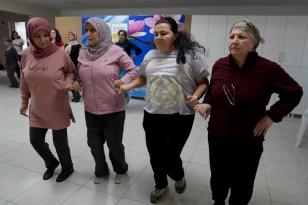 ÇUKUROVA BELEDİYESİ’NDEN KADINLARA HALK OYUNLARI KURSU