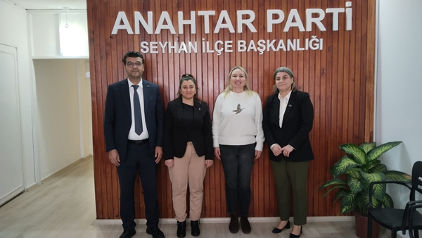 Anahtar Parti Genel Sekreteri Nihal Ağca Adana’da Teşkilatla Buluştu