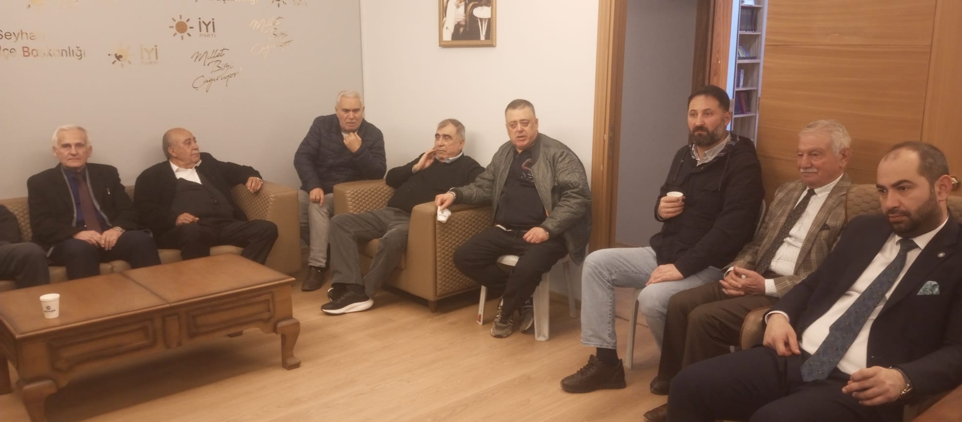 İYİ Parti Seyhan İlçe Teşkilatı Yönetimine İftar Programı