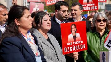 SEYHAN’IN İRADESİ İÇİN TEK YÜREK: “ADALET YERİNİ BULANA KADAR BURADAYIZ!”