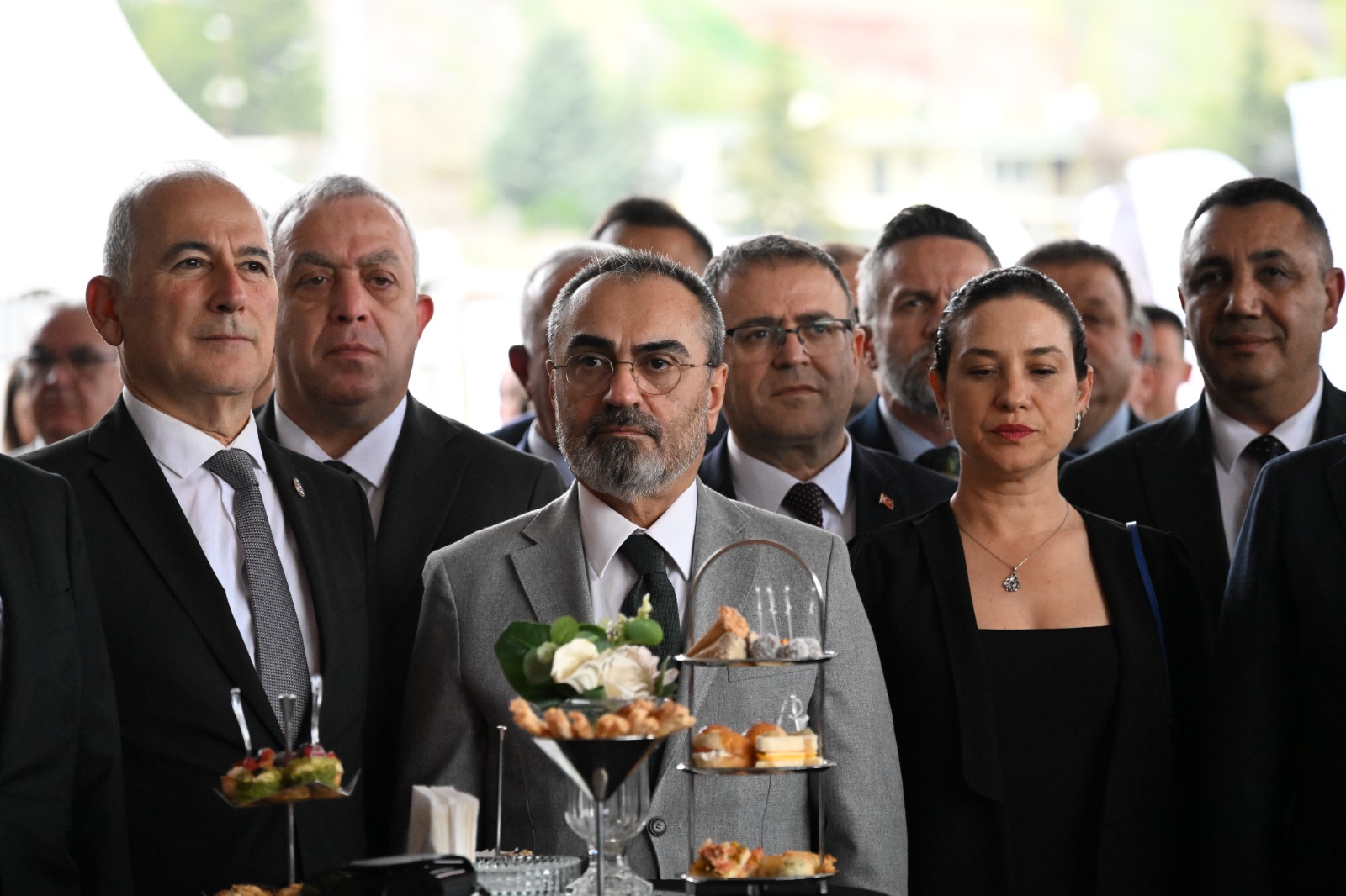 SEÇER: “İKİ YILDA 714 HİZMET ARACI HİBE ETTİK”