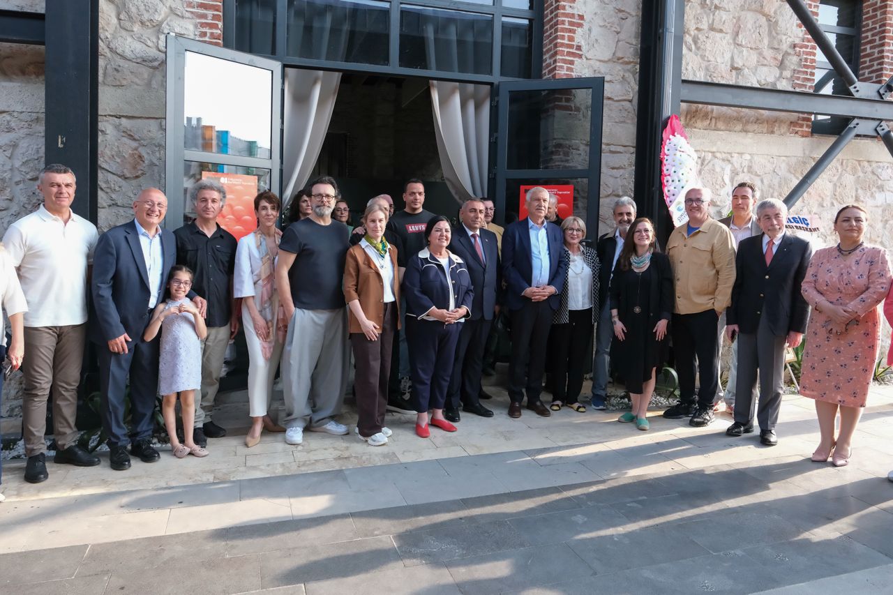 Adana’da AlarmArt ile sanat düzgârı…