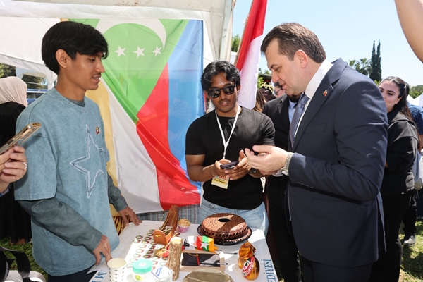 Çukurova Üniversitesi Global Fest 2026 Farklı Kültürlerin Kucaklaşmasına Sahne Oldu