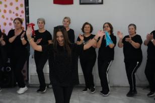 ÇUKUROVA’DA HALK OYUNLARIYLA KÜLTÜREL MİRAS YAŞATILIYOR