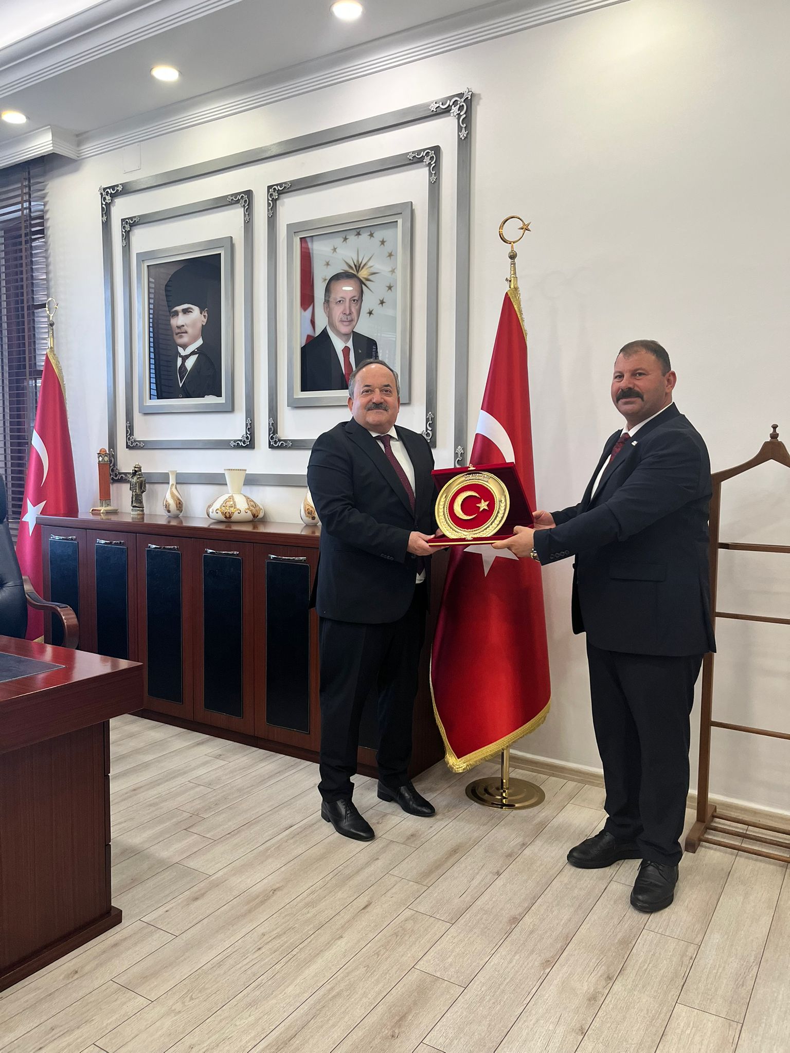 Türkiye İttifakı Partisi’nden Seyhan Kaymakamlığı’na Ziyaret: Ortak Vurgu “Vatan ve Hizmet”