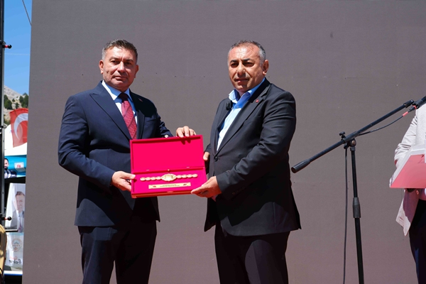 Güngör Geçer: “Kızıldağ Karakucak Güreşleri nesilden nesle aktarılan kahramanlık destanıdır.”